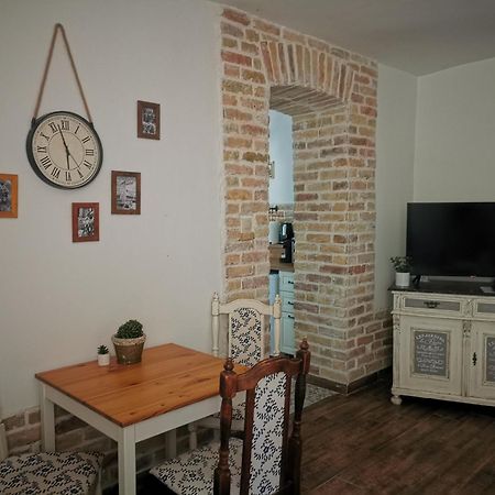 Kuria Apartman Budapest With Free Parking Buitenkant foto