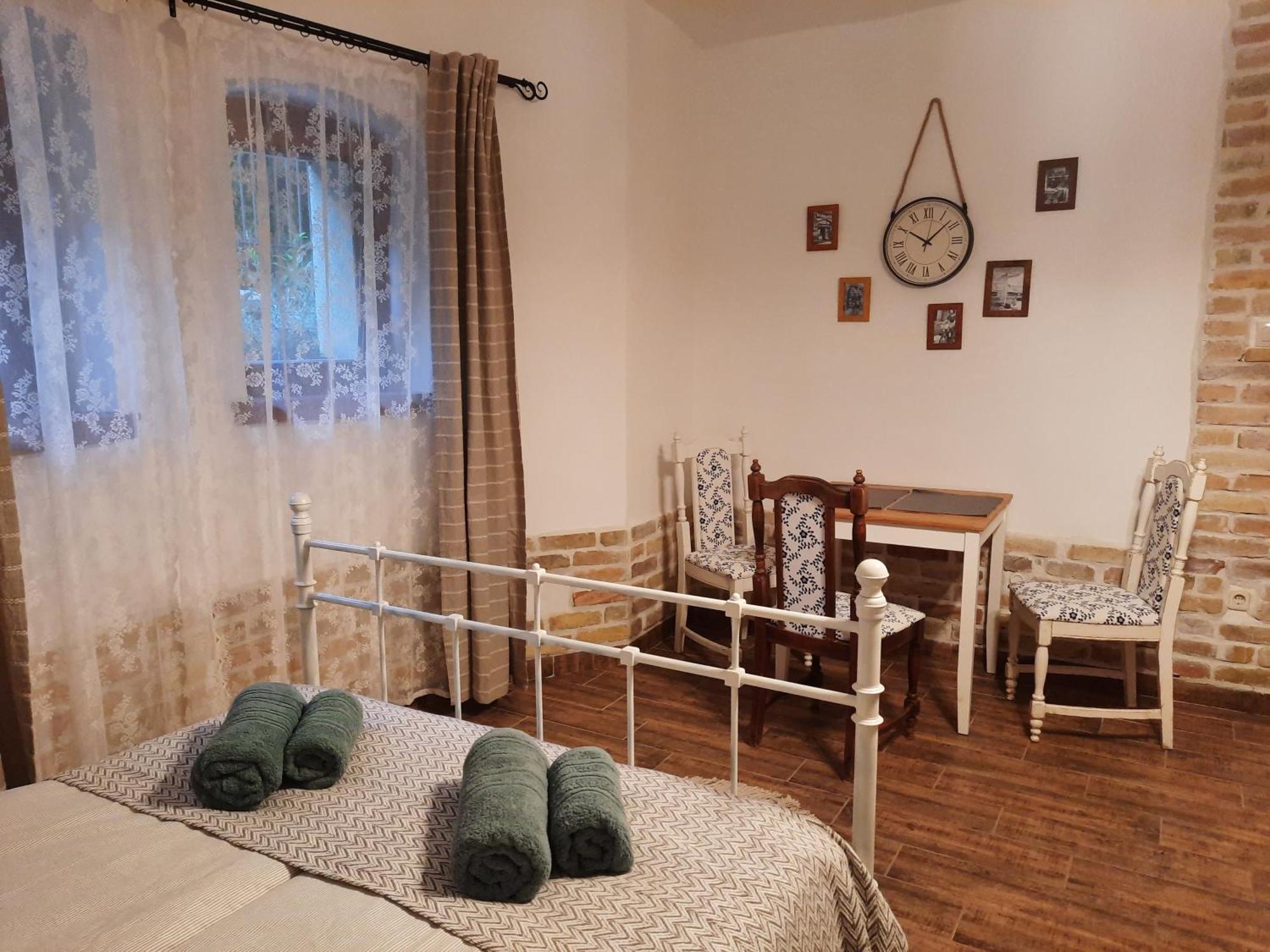 Kuria Apartman Budapest With Free Parking Buitenkant foto