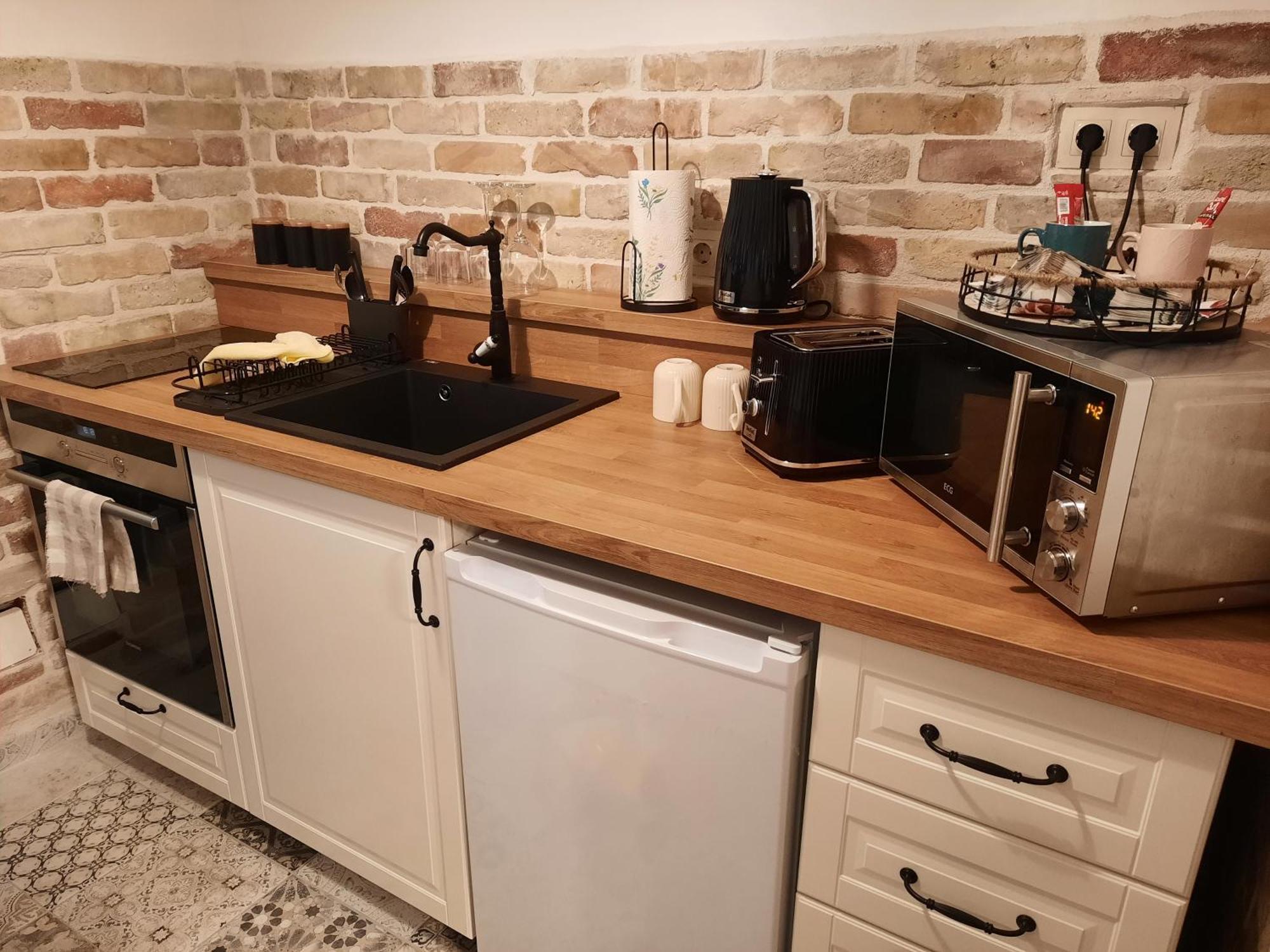 Kuria Apartman Budapest With Free Parking Buitenkant foto