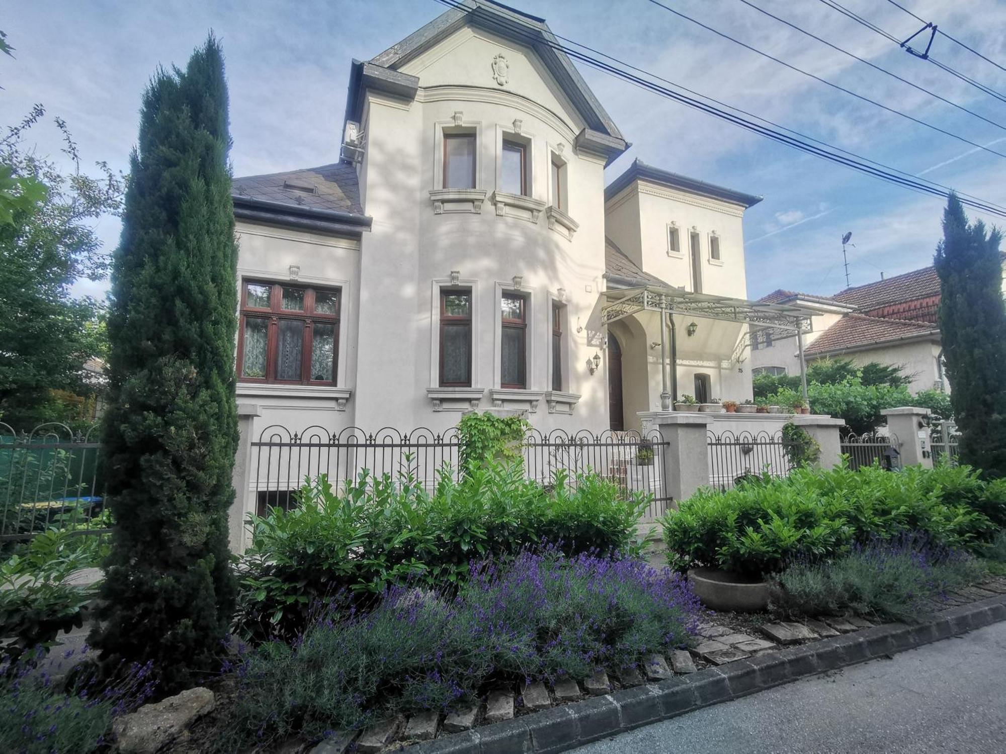 Kuria Apartman Budapest With Free Parking Buitenkant foto