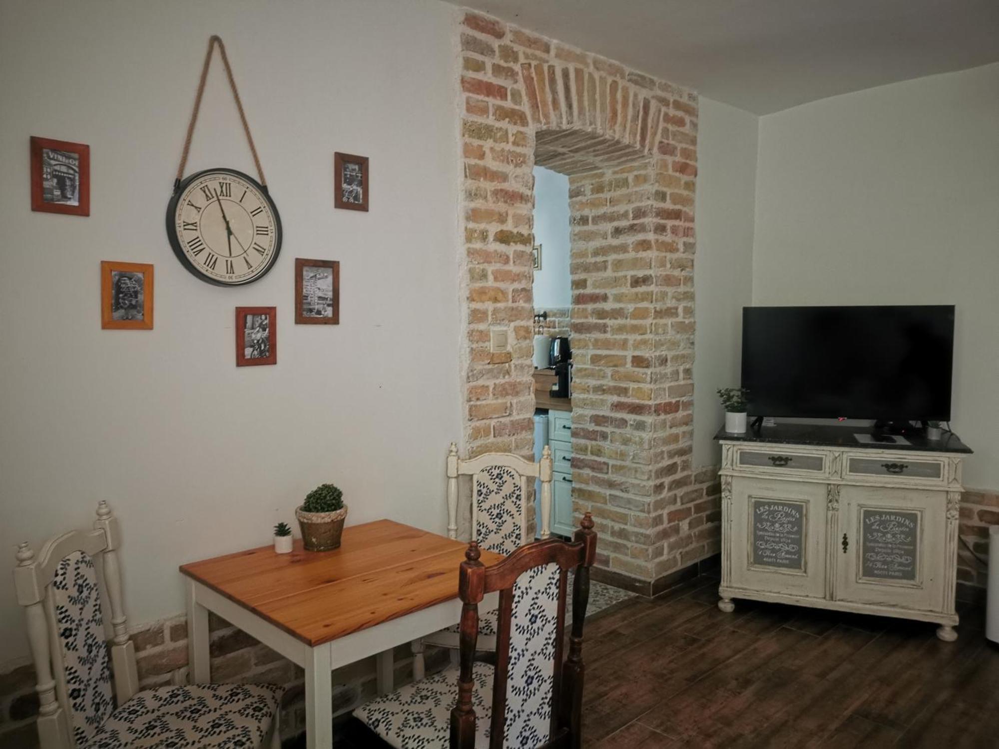 Kuria Apartman Budapest With Free Parking Buitenkant foto