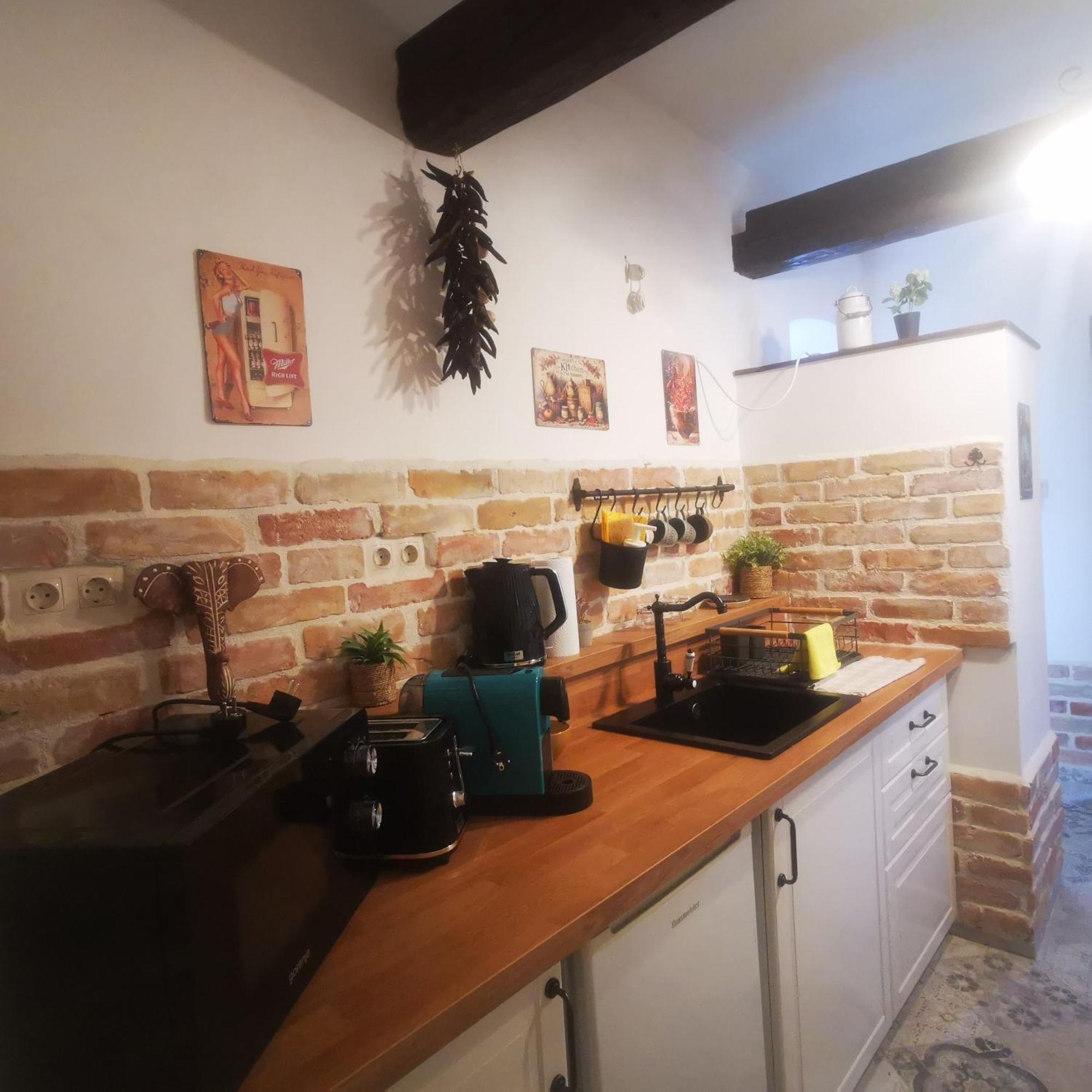 Kuria Apartman Budapest With Free Parking Buitenkant foto
